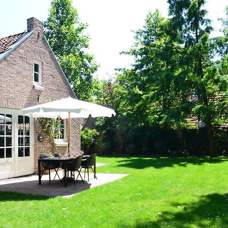 B&B Het Huijsje Woudrichem ภายนอก รูปภาพ